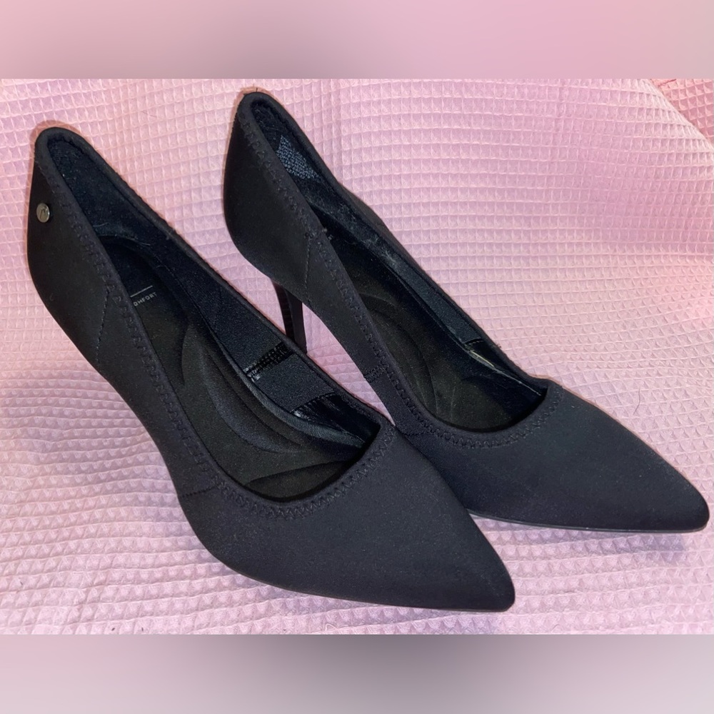 Simply Vera - Luxe Comfort Black Heels